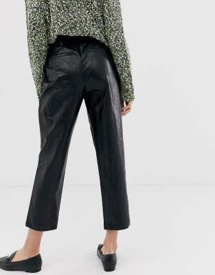 faux leather cropped pants