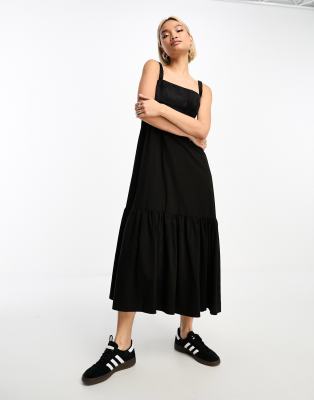 Moon River Moon River square neck sleeveless shirred tiered midi dress in black