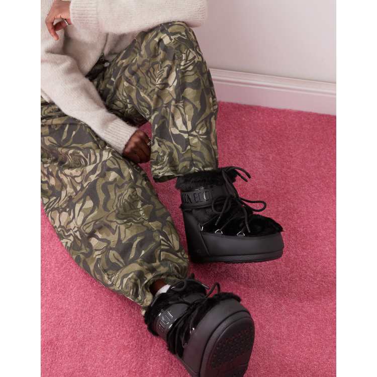 Moonboot Icon low faux fur boots in black | ASOS