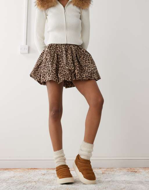 フラットシューズ MOON BOOT 'Park' mules Moonboot unisex Park mules in tan | ASOS