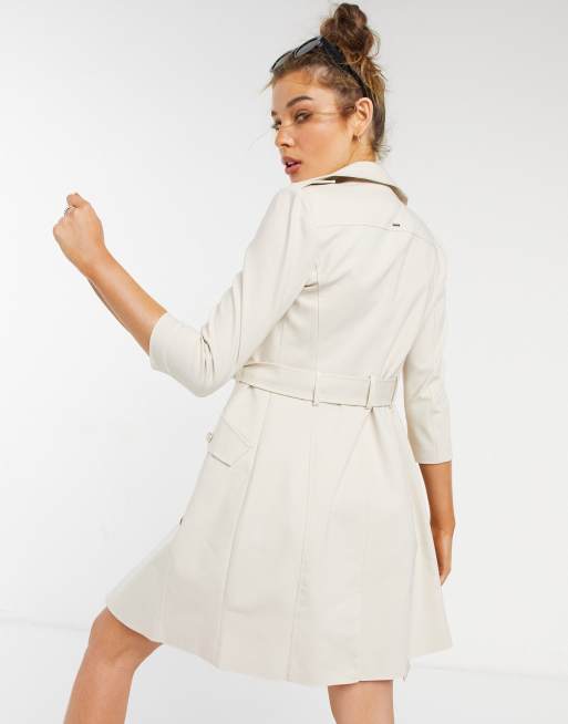 Trench coat hotsell sleeve length