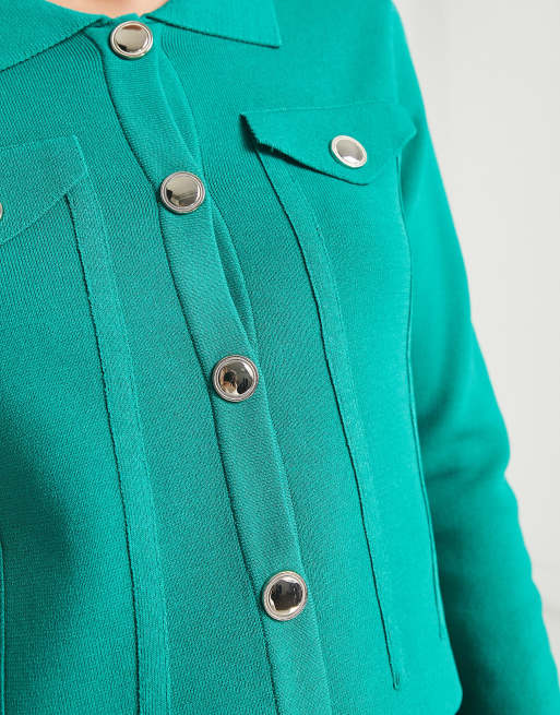 Green fitted store coat