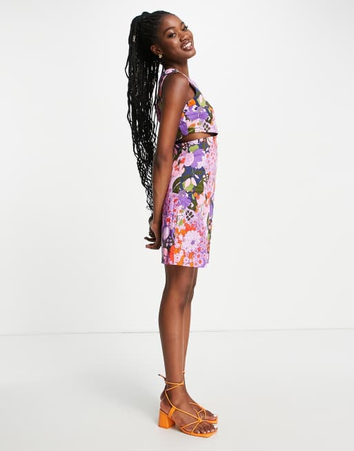 Morgan - Rechtvallende mini jurk met uitsnijdingen in lila multi bloemenprint