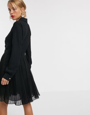 Morgan – Schwarzes Blazer-Kleid mit Gürtel und ausgestelltem Plissee-Rock |  ASOS