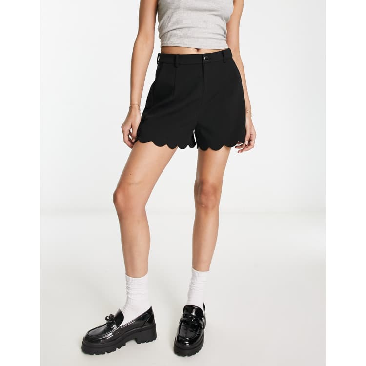 Black best sale scalloped shorts