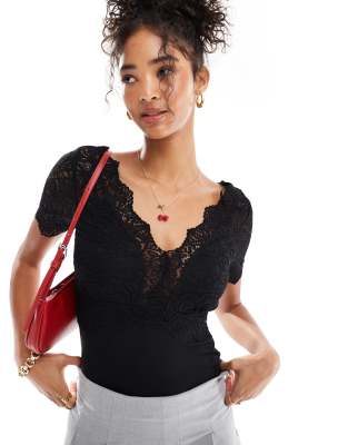 Morgan v neck lace sleeve bodysuit in black