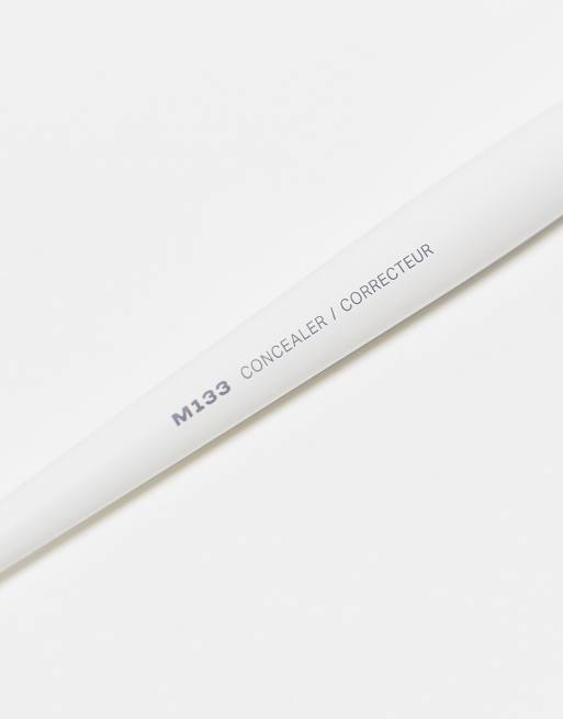 Morphe – M133 – Kupolformad concealer-borste , 3 av 3