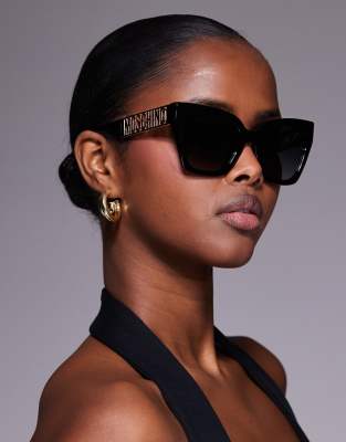 Moschino - Eckige Sonnenbrille in Schwarz