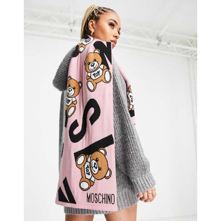 Boutique moschino discount scarves