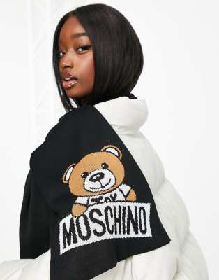 moschino logo scarf