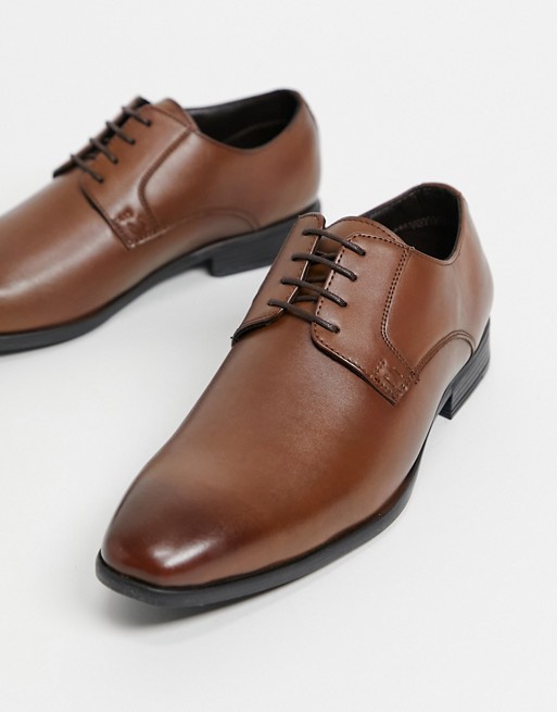 Moss London faux leather derby shoe in tan