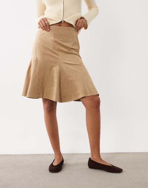 Motel abila faux suede midi skirt co-ord in tan, 5 of 5