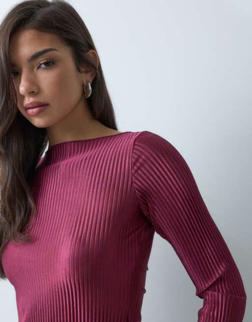 Motel ador plisse satin long sleeve top in burgundy , 4 of 5
