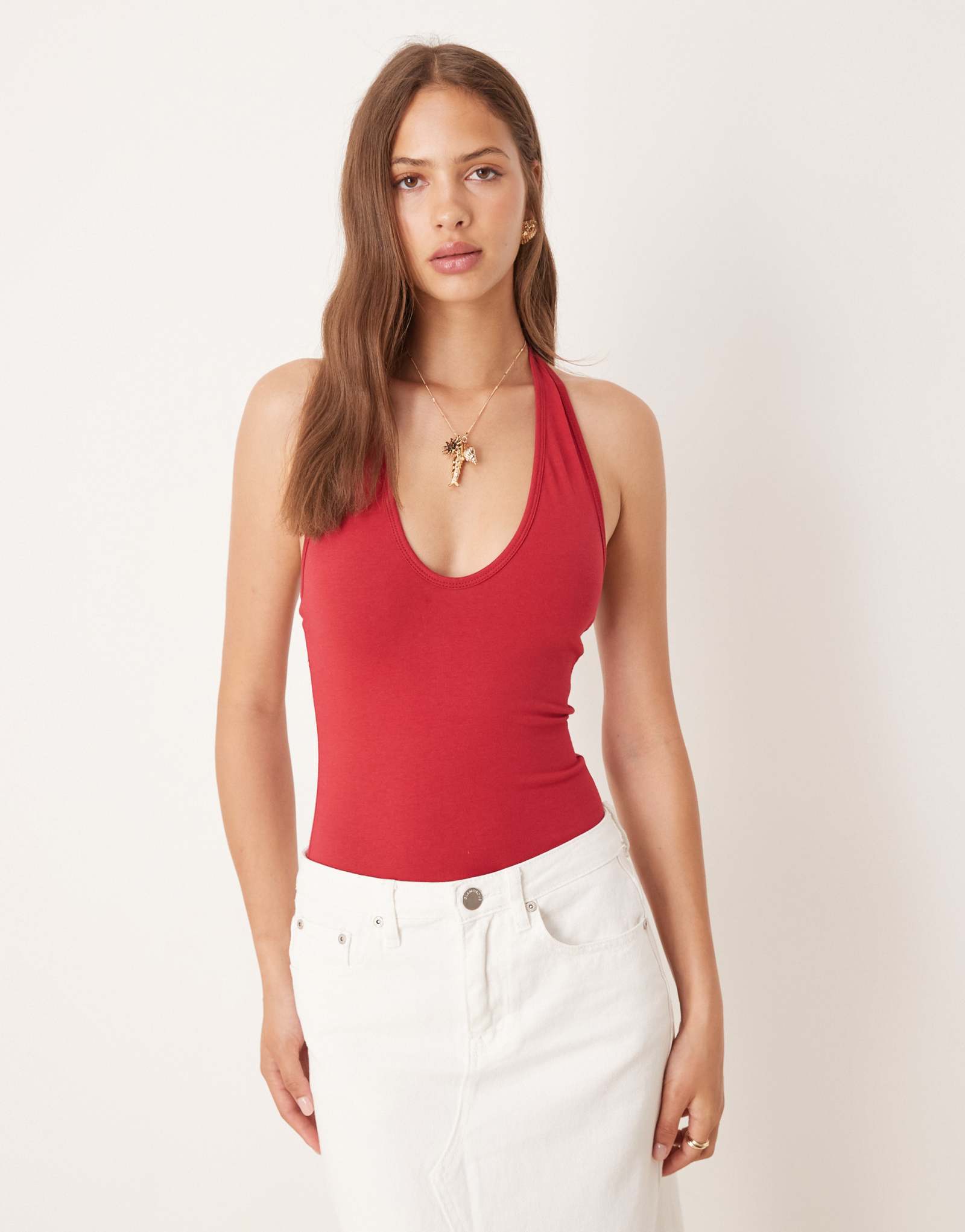 Боди с глубоким вырезом Motel arlet адреналиново-красного цвета