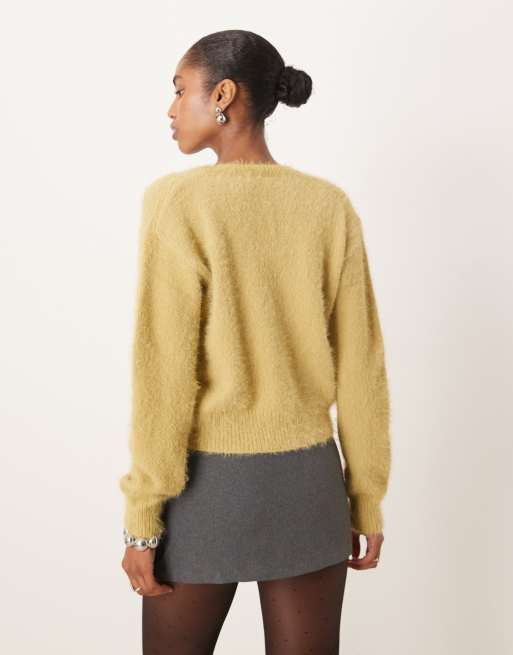 Motel – Audrina – Flauschige Strickjacke in Gelb, 3 von 4