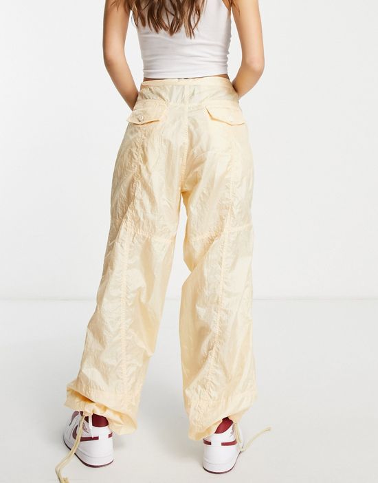 https://images.asos-media.com/products/motel-baggy-parachute-pants-in-ecru/202798528-2?$n_550w$&wid=550&fit=constrain
