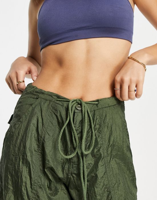https://images.asos-media.com/products/motel-baggy-parachute-pants-in-khaki/202798543-3?$n_550w$&wid=550&fit=constrain