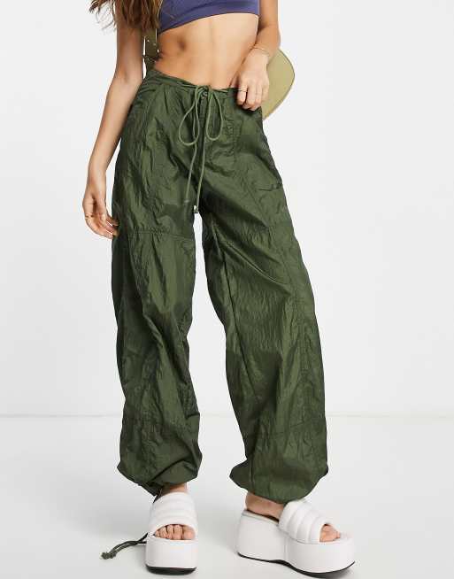 Women Baggy Cargo Trousers Chute Pants Low Waist Drawstring Joggers  Sweatpants Wide Leg Loose Pants Streetwear : : Clothing, Shoes 