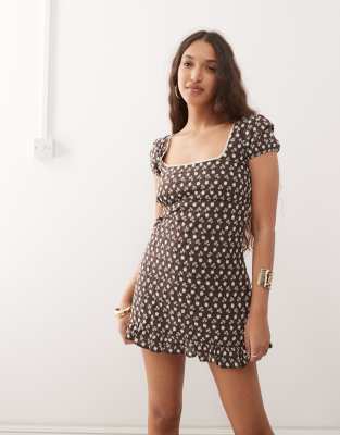 Bella - Robe courte en broderie anglaise avec encolure dégagée - Marron XS