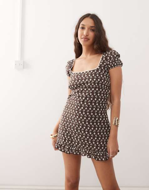 Motel - Bella - Robe courte en broderie anglaise avec encolure dégagée - Marron - view 1