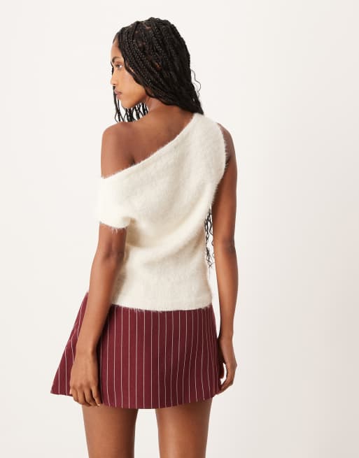 Motel Calyce off shoulder fuzzy knit short knit top in cream, 3 of 4