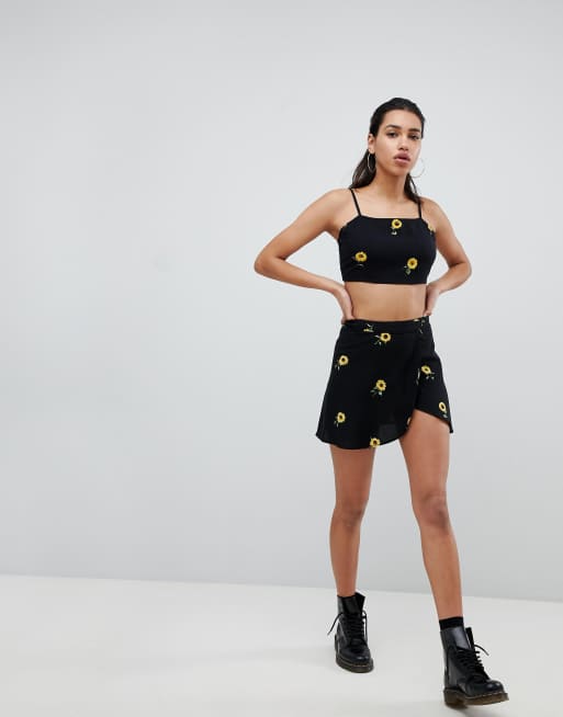 Motel Cami Crop Top With Tie Back In Mini Sunflower Two-Piece, 4 of 4