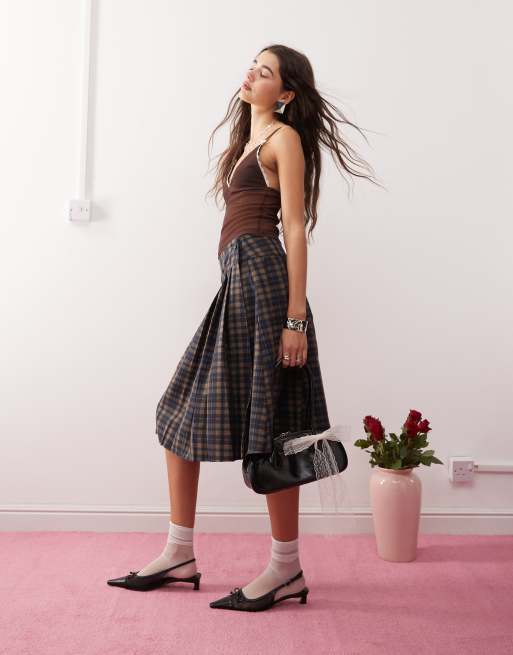 Motel catelyn check pleated midi skirt in navy