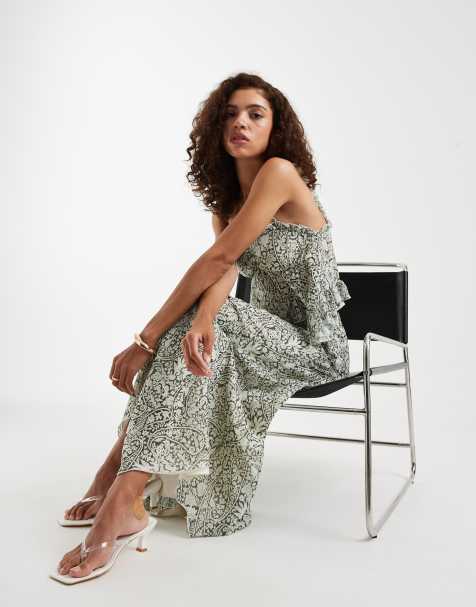 Motel co-ord Rumela blossom pailsey midaxi skirt in pale blue - view 1