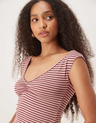 danisha v neck top in pink stripes