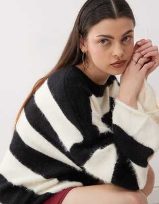 MOTEL DAYA STRIPED FLUFFY SWEATER 