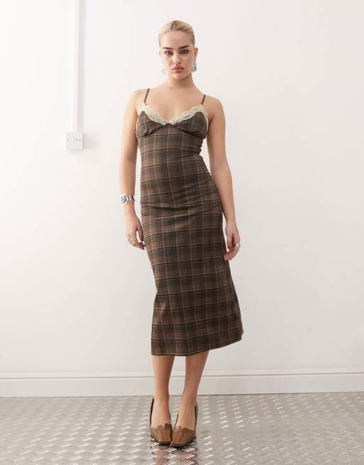 Motel delfina lace edge check midaxi dress in brown, 2 of 4