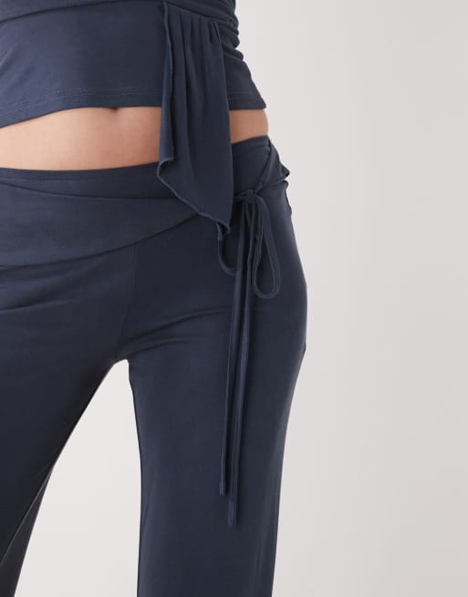 Motel - Donata - Pantalon taille basse d'ensemble coupe près du corps - Bleu tempête océanique, 2 de 5