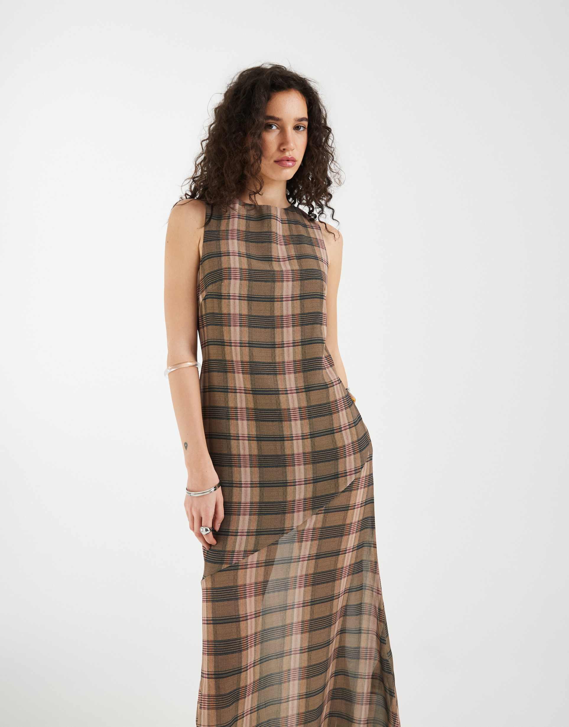 motel elska chiffon short sleeve midaxi dress in blurry brown pink plaid