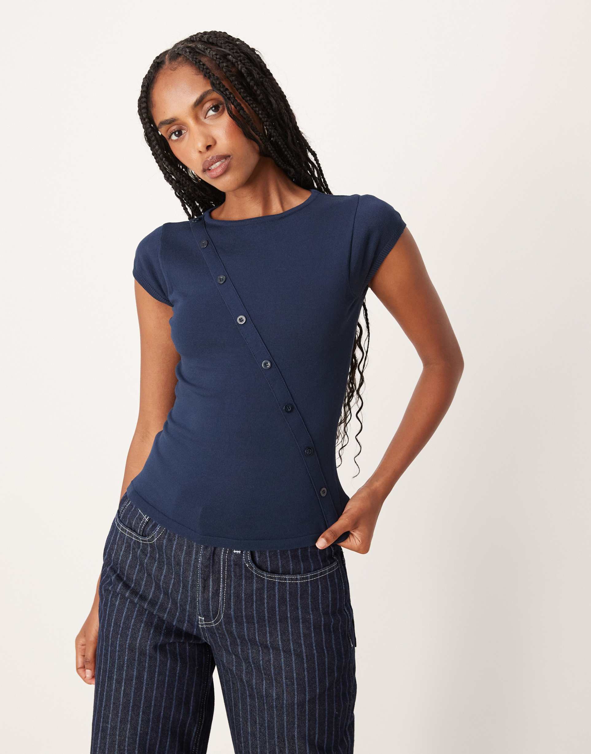 motel elyra button detail short sleeve top in navy