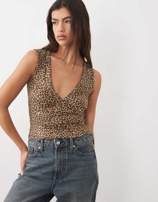 Motel emberly plunge top in leopard print, 3 of 4
