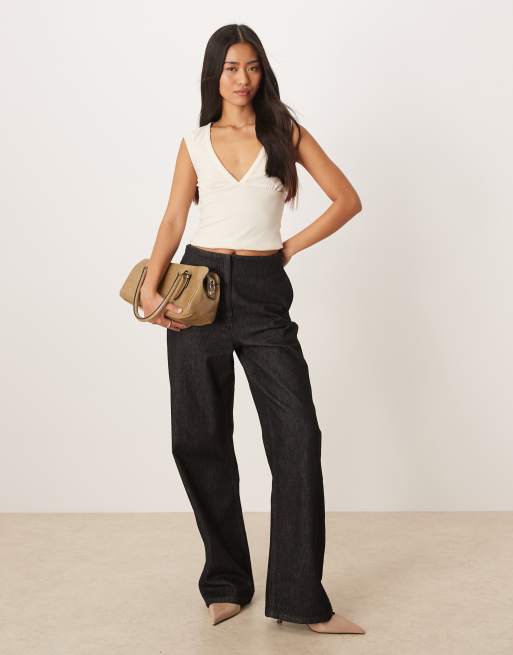 Motel Emberly short sleeve plunge top in ivory, 3 of 4