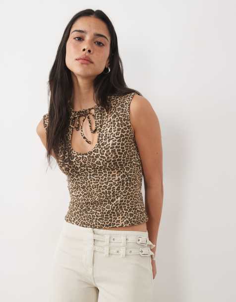 Motel ernesta keyhole top in leopard print - view 1