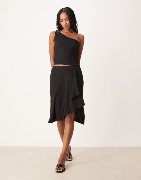Motel Esmeray textured floaty skirt co-ord in black