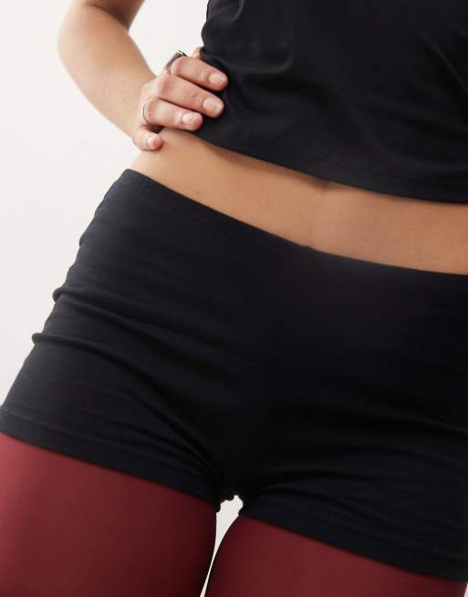 Motel – Eunia – Knappe Shorts in Schwarz, 4 von 5