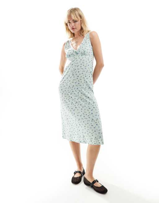 Motel Exclusive lavisha lace edge ditsy floral midi dress in pale blue