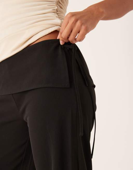 Motel faria tailored low rise trouser with tie side in black, 5 of 5