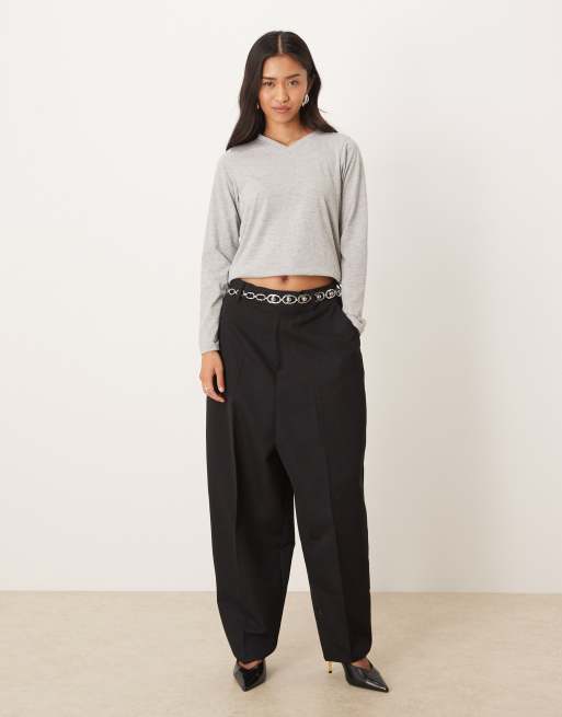 Motel Feman long sleeve v neck casual top in gray heather, 2 of 4
