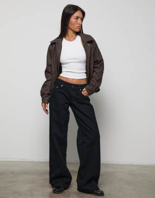 Motel - Großzügig geschnittene Jeans in Schwarz mit niedrigem Bund