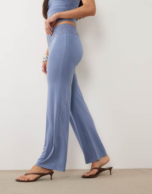 Motel Jia broek met kanten afwerking in dusty blue co-ord, 2 van 5