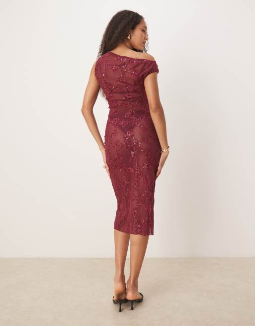 Motel kaido sequin knit midi dress in burgundy, 4 of 4