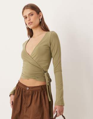 Motel Kien Long Sleeve Wrap Top In Green