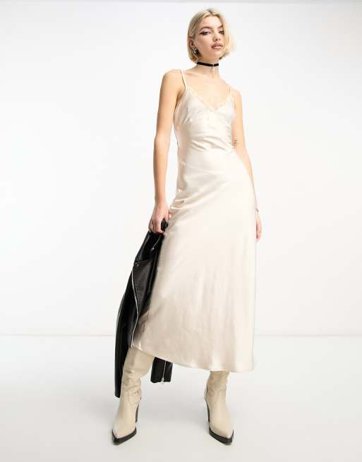 Vilarica Mini Slip Dress in Satin Pearled Ivory with Lace