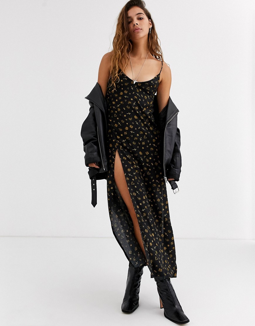 Motel - Lange cami-jurk met split en astrologieprint-Zwart