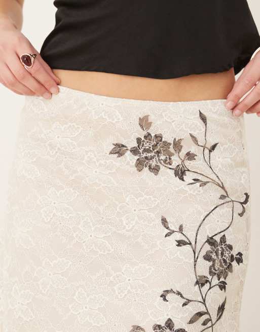 Motel Laykha lace flower print midi skirt in ivory | ASOS