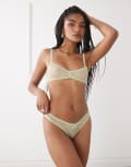 [Motel] Motel Lengkai soft lace bra in light green 2XS Light green